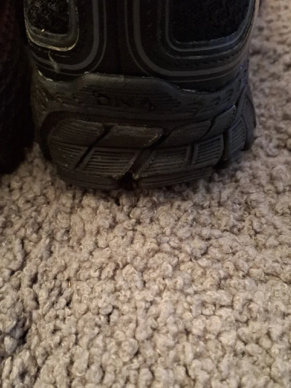 Brooks Adrenaline GTS-16 Men’s Black and Silver Athletic Running Shoes Sz 8D